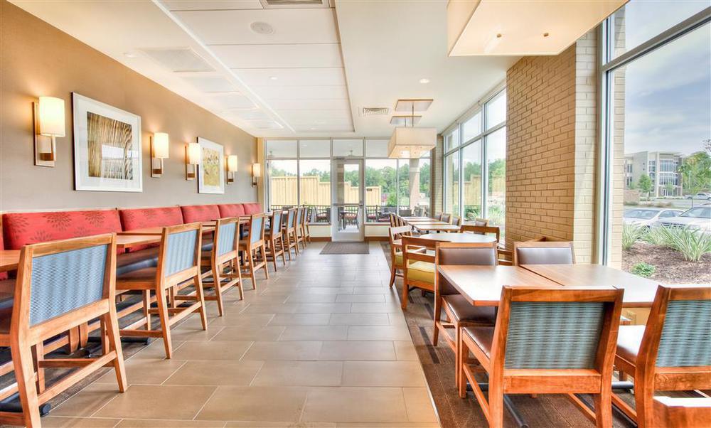 Hyatt Place Southpoint Hotel 3*